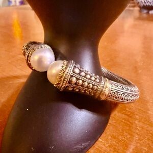 Temporary Sale!!!!!!
Elegant Silver and Gold Pearl Cuff Bracelet
